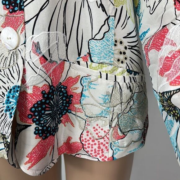 Chico’s Silk Colorful Floral Embroidery Blazer Jacket Size 12 - Picture 3 of 9